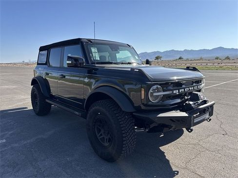 New 2024 Ford Bronco Outer Banks w/ Sasquatch Package image 3