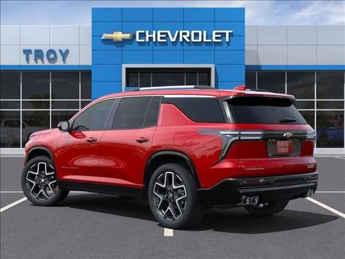 New 2025 Chevrolet Traverse High Country w/ LPO, Floor Liner Package FWD image 3