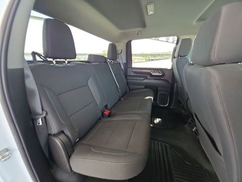 Used 2025 Chevrolet Silverado 2500 LT w/ Convenience Package image 28