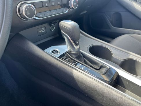 Used 2023 Nissan Altima 2.5 S FWD image 40