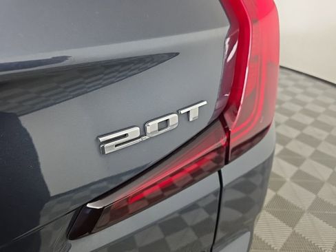 Used 2019 Cadillac XT4 Luxury image 33