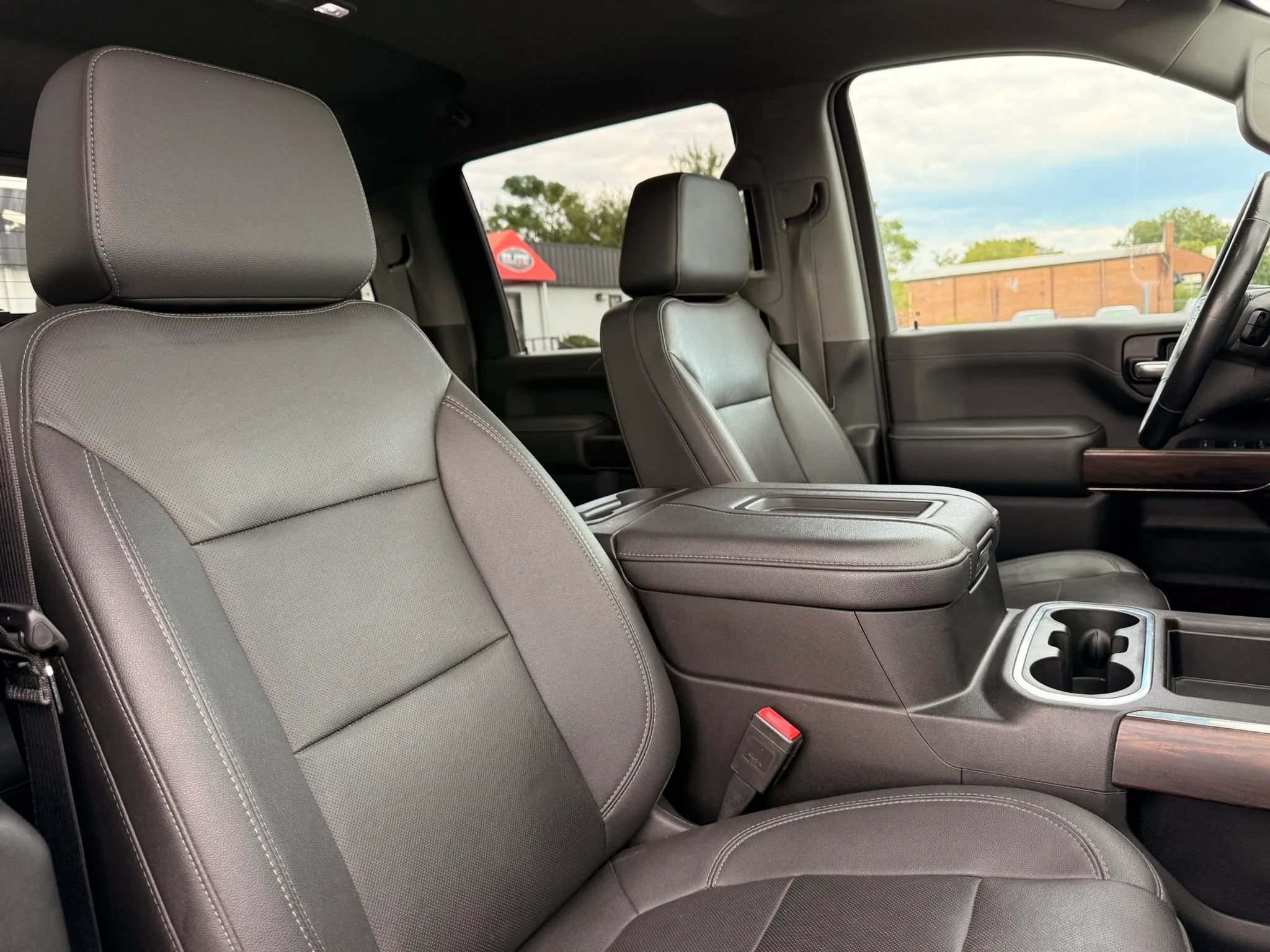 Used 2022 GMC Sierra 2500 SLT w/ SLT Convenience Package AWD/4WD image 40