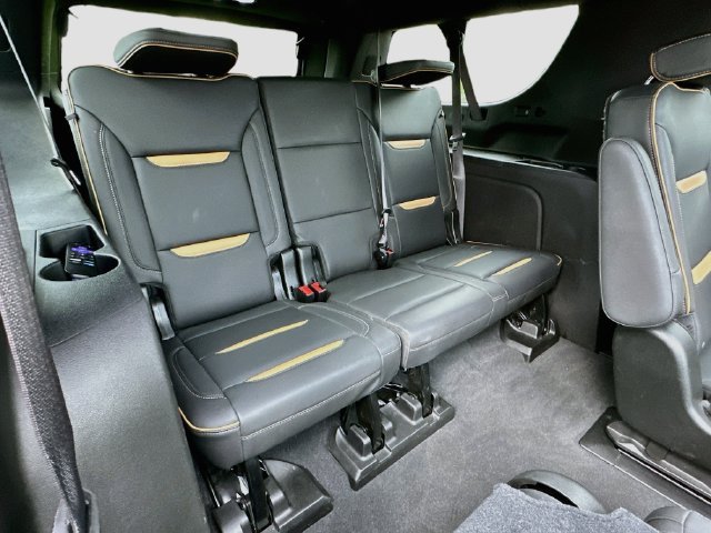 Used 2021 GMC Yukon XL AT4 w/ AT4 Premium Plus Package AWD/4WD image 30
