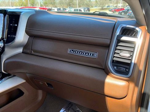 Used 2021 RAM 2500 Laramie AWD/4WD image 19