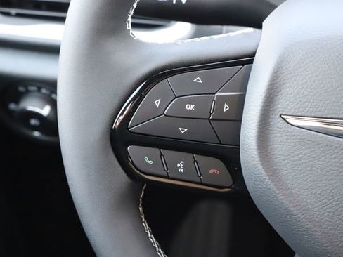 New 2026 Chrysler Pacifica Select image 23