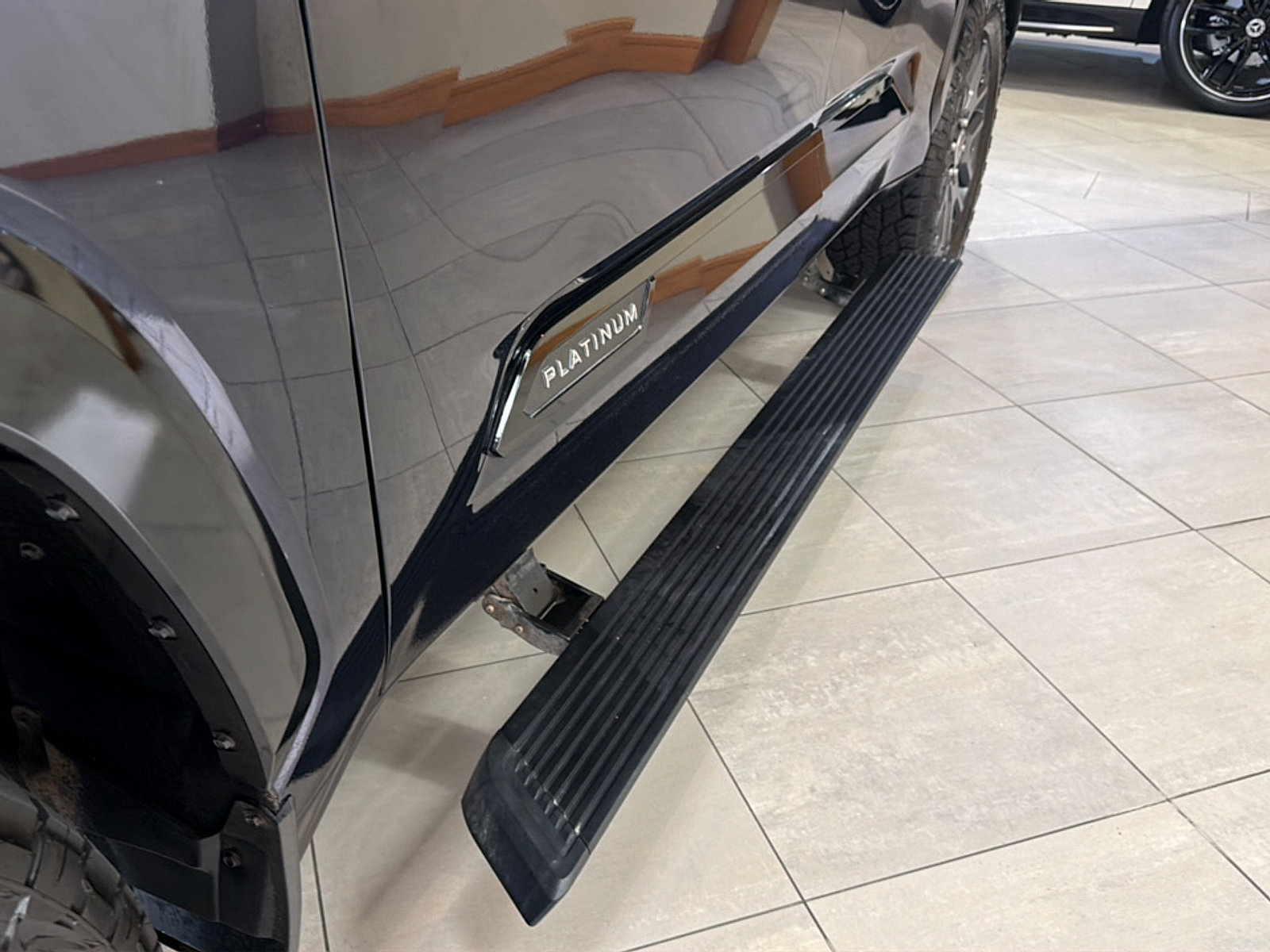 Used 2023 Toyota Sequoia Platinum AWD/4WD image 28