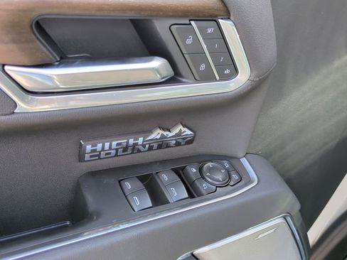 New 2026 Chevrolet Silverado 1500 High Country w/ Technology Package AWD/4WD image 14