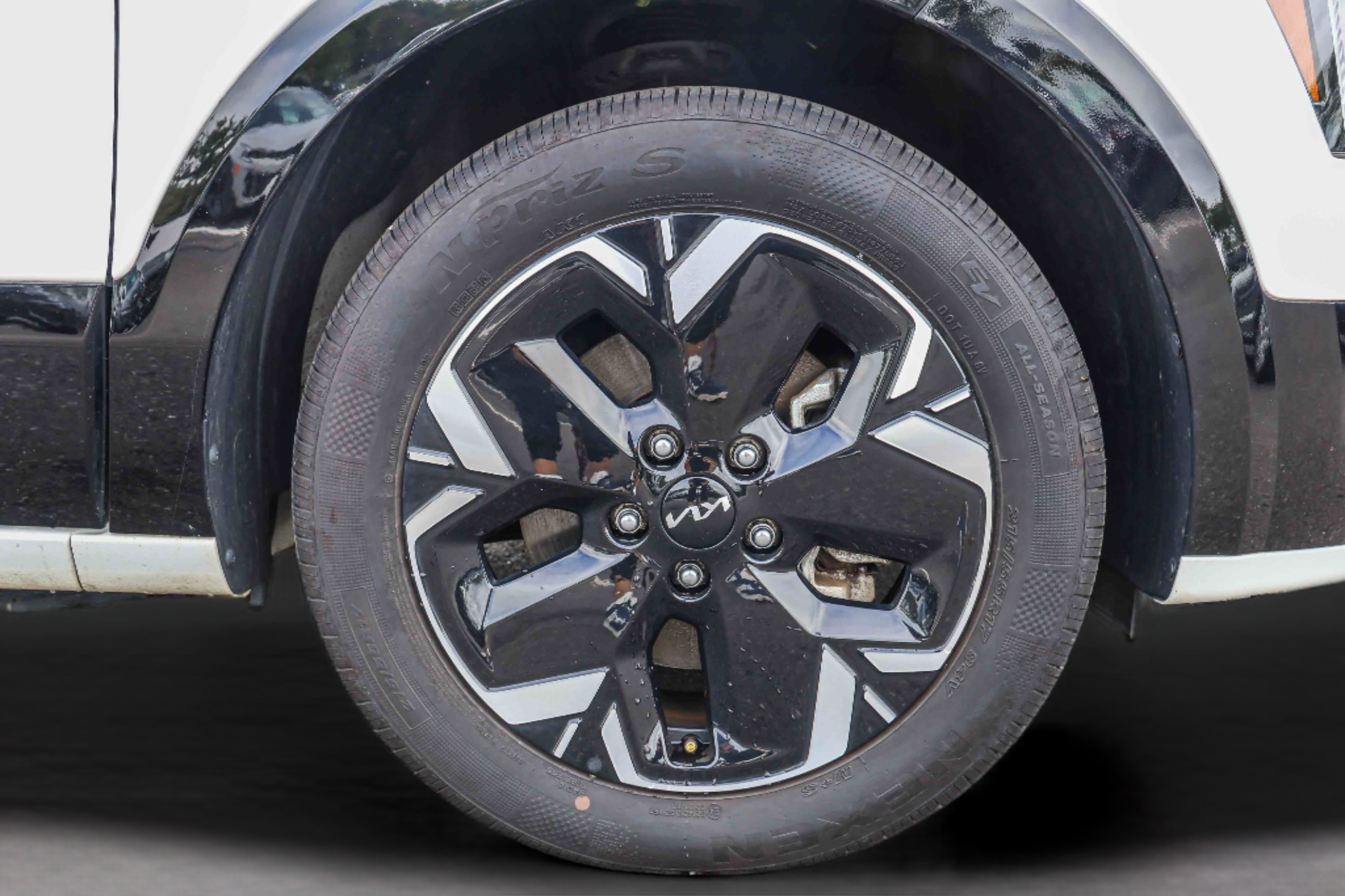 Used 2024 Kia Niro Wind w/ Wind Preserve Package FWD image 26