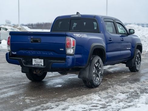 Used 2022 Toyota Tacoma TRD Off-Road image 7