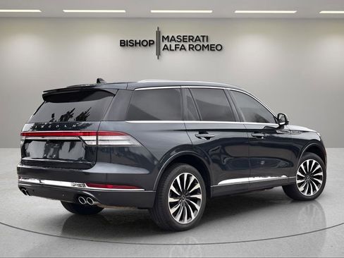 Used 2023 Lincoln Aviator Black Label Grand Touring AWD/4WD image 5
