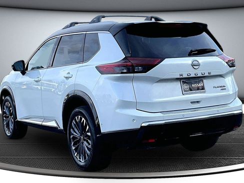 Used 2025 Nissan Rogue Platinum AWD/4WD image 5