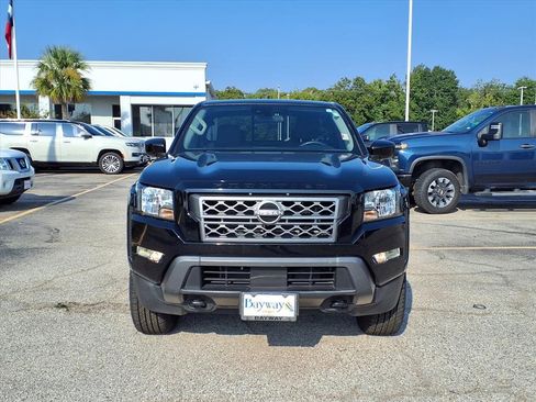 Used 2022 Nissan Frontier SV image 19
