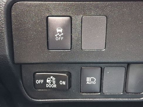 Used 2022 Toyota Tacoma SR5 AWD/4WD image 28