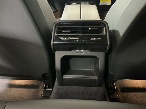 Certified 2025 BMW 530i 530i w/ M Sport Package image 27