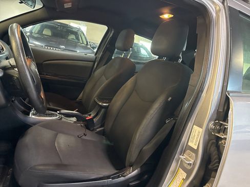 Used 2014 Dodge Avenger SE w/ Rallye Appearance Group image 7