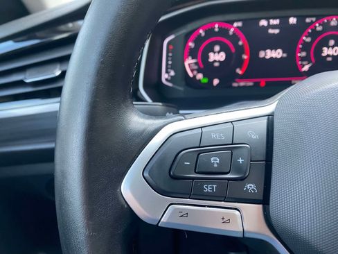 Certified 2022 Volkswagen Jetta SEL FWD image 11