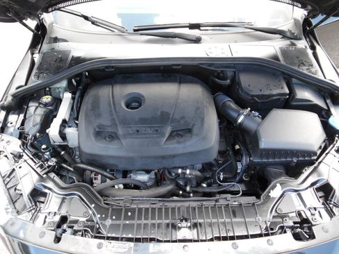 Used 2017 Volvo S60 T5 Dynamic FWD image 27