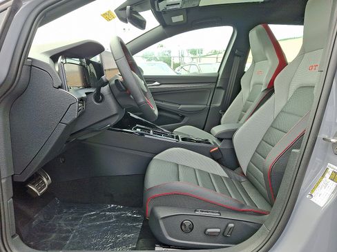 New 2025 Volkswagen GTI Autobahn image 9