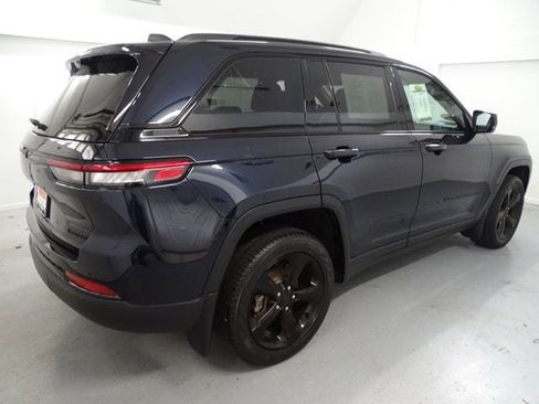 Certified 2024 Jeep Grand Cherokee Limited w/ Luxury Tech Group II image 24