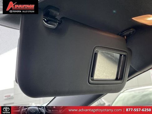 Certified 2020 Toyota Corolla XSE image 30