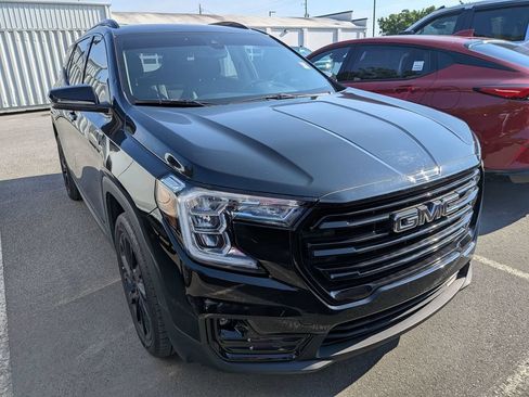 Used 2023 GMC Terrain SLT w/ Elevation Edition FWD image 13