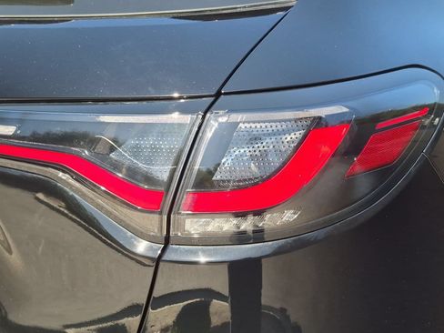 Used 2024 Honda HR-V LX image 11