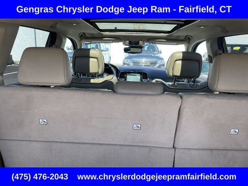 Used 2019 Jeep Grand Cherokee Overland AWD/4WD image 24