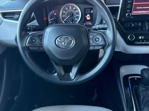Used 2021 Toyota Corolla LE w/ Carpet Mat Package (TMS) image 16
