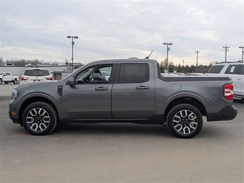 Used 2023 Ford Maverick Lariat image 6