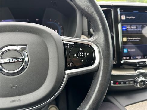 Used 2022 Volvo XC60 B5 Inscription w/ Protection Package Premier image 22