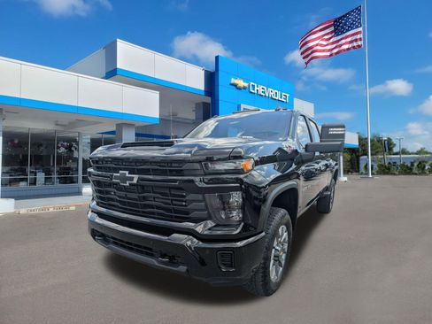 Used 2026 Chevrolet Silverado 2500 Custom w/ Custom Value Package AWD/4WD image 7