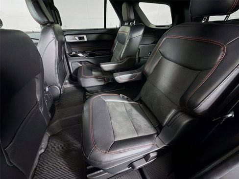 Used 2022 Ford Explorer ST-Line image 22