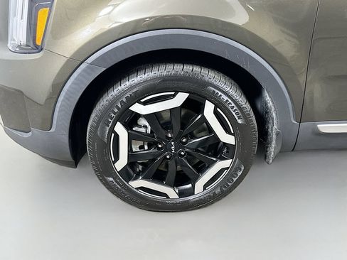 Used 2024 Kia Telluride S w/ S Sunroof Package FWD image 8
