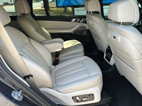 Used 2021 BMW X7 M50i AWD/4WD image 24