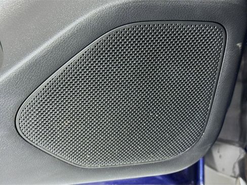 Used 2023 Nissan Rogue SV image 23