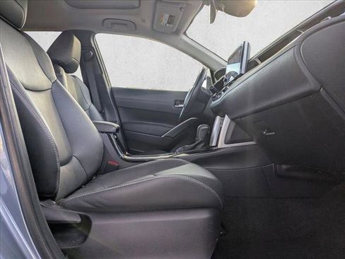Used 2023 Toyota Corolla Cross XLE image 20