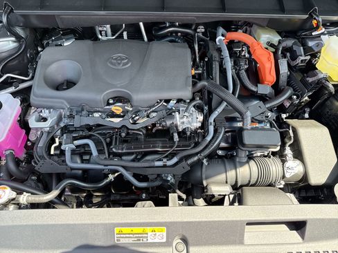 Certified 2026 Toyota Highlander Platinum image 18