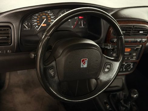 Used 2001 Saturn L-Series L200 FWD image 32