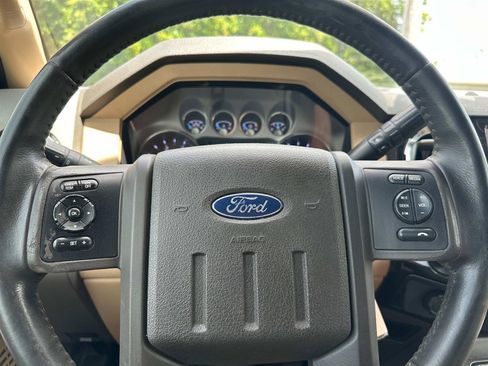 Used 2012 Ford F250 Lariat w/ Lariat Ultimate Pkg image 19