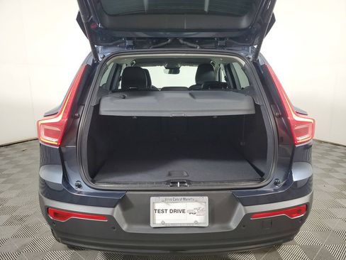 Certified 2026 Volvo XC40 B5 Core w/ Climate Package AWD/4WD image 11