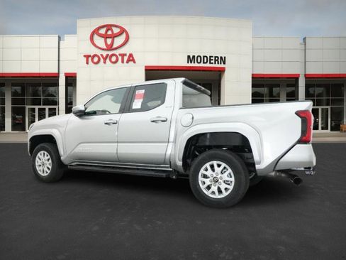 New 2025 Toyota Tacoma SR5 image 12