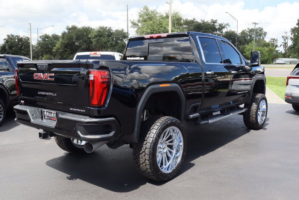 Used 2025 GMC Sierra 2500 Denali w/ Denali Reserve Package AWD/4WD image 9