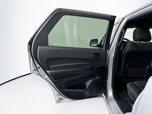 Used 2025 Dodge Durango GT RWD image 25