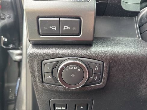 Used 2018 Ford F150 Lariat image 53