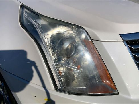 Used 2015 Cadillac SRX Performance AWD/4WD image 28