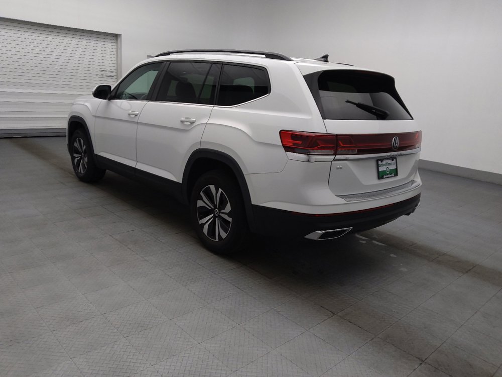 Used 2024 Volkswagen Atlas SE FWD image 3