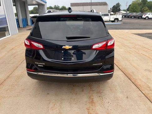 Used 2020 Chevrolet Equinox Premier FWD image 4