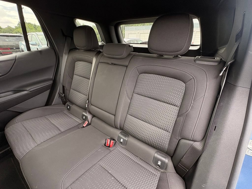 Used 2025 Chevrolet Equinox LT w/ Safety and Technology Package FWD image 25