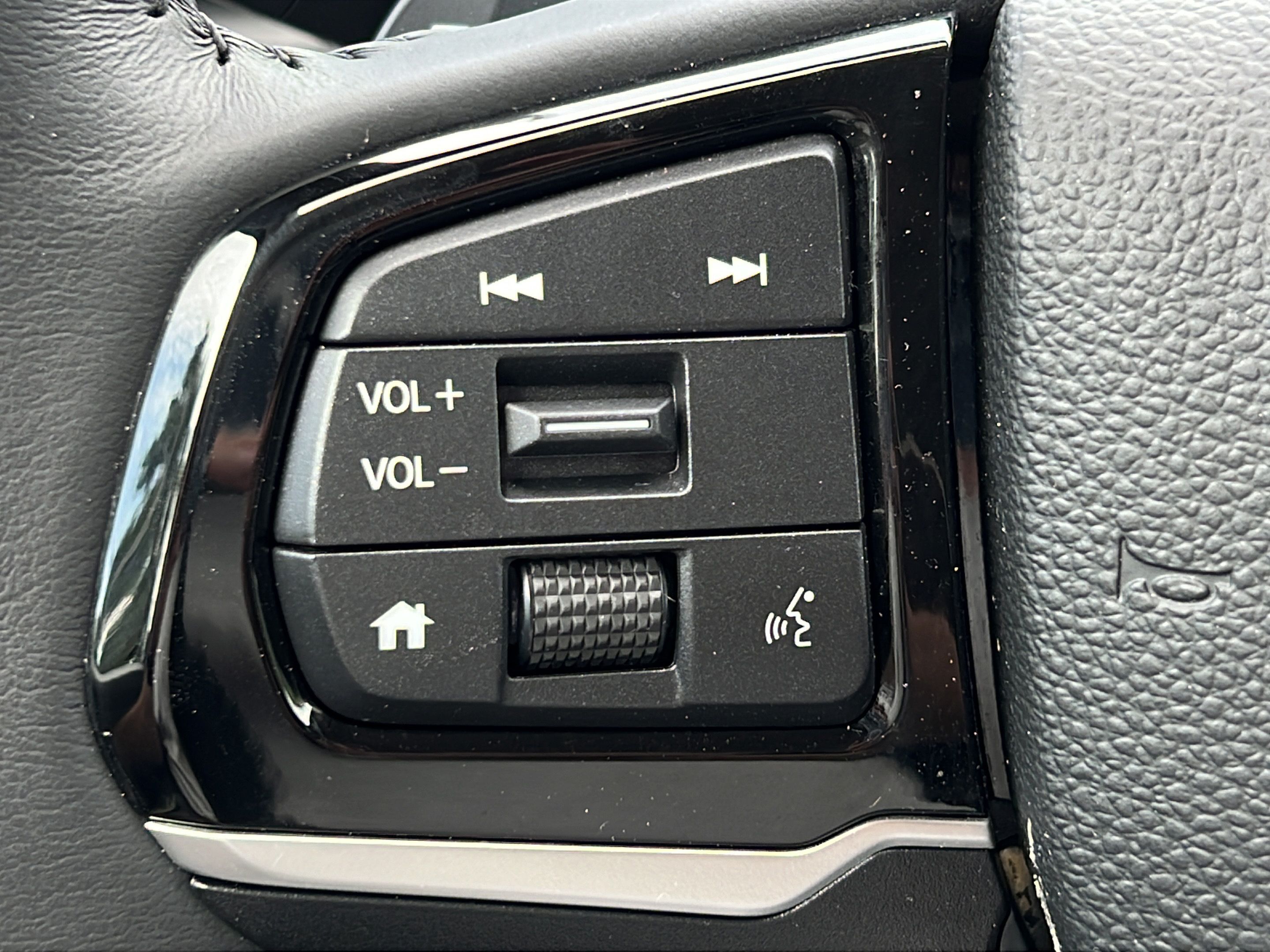 Used 2025 Honda Odyssey EX-L image 21