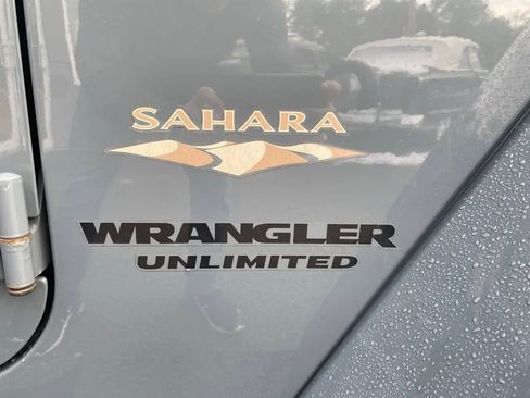 Used 2014 Jeep Wrangler Unlimited Sahara w/ Connectivity Group image 21